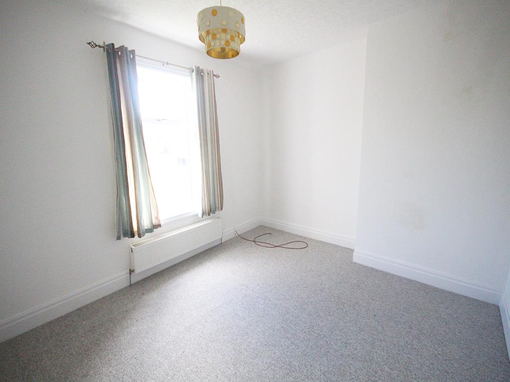 2 bedroom mid terrace house Let Agreed in Earby - IMG_2284.jpg